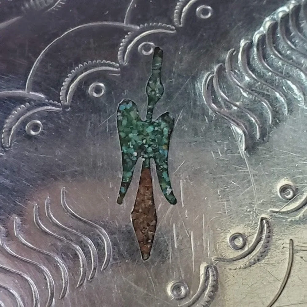 Vintage Southwestern Silver Tone Peyote Bird Chip Inlay Belt Buckle Hand Stamped